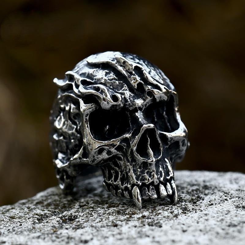 Heavy Metalowy Pierścień Frayed Skull