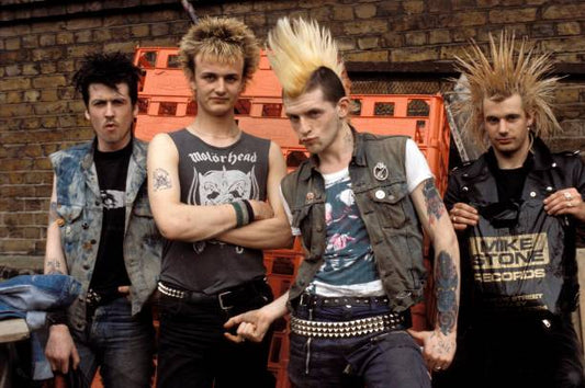 Anatomia Punka Cz.1: Czym jest moda punkowa czym się wyróżnia i jak ją nosić?