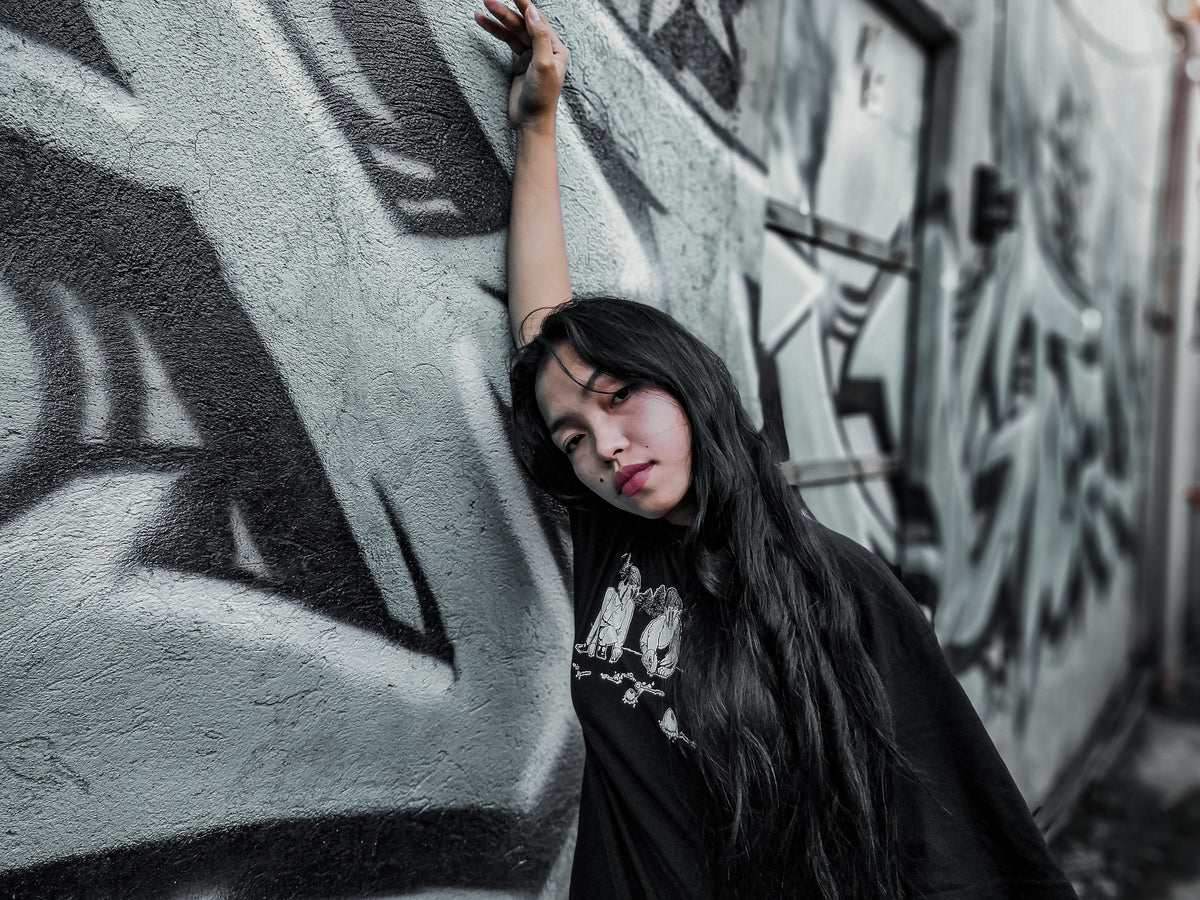Jak ubierać się alternatywnie w listopadzie 2026? 20 gotyckich, grunge’owych i punkowych stylizacji na chłodne dni