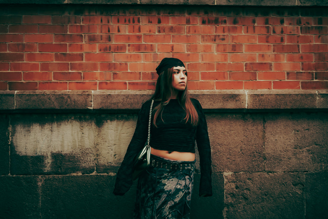 Jak tworzyć alternatywne stylizacje przez cały rok? Moda gotycka, punkowa i grunge na wiosnę, lato, jesień i zimę
