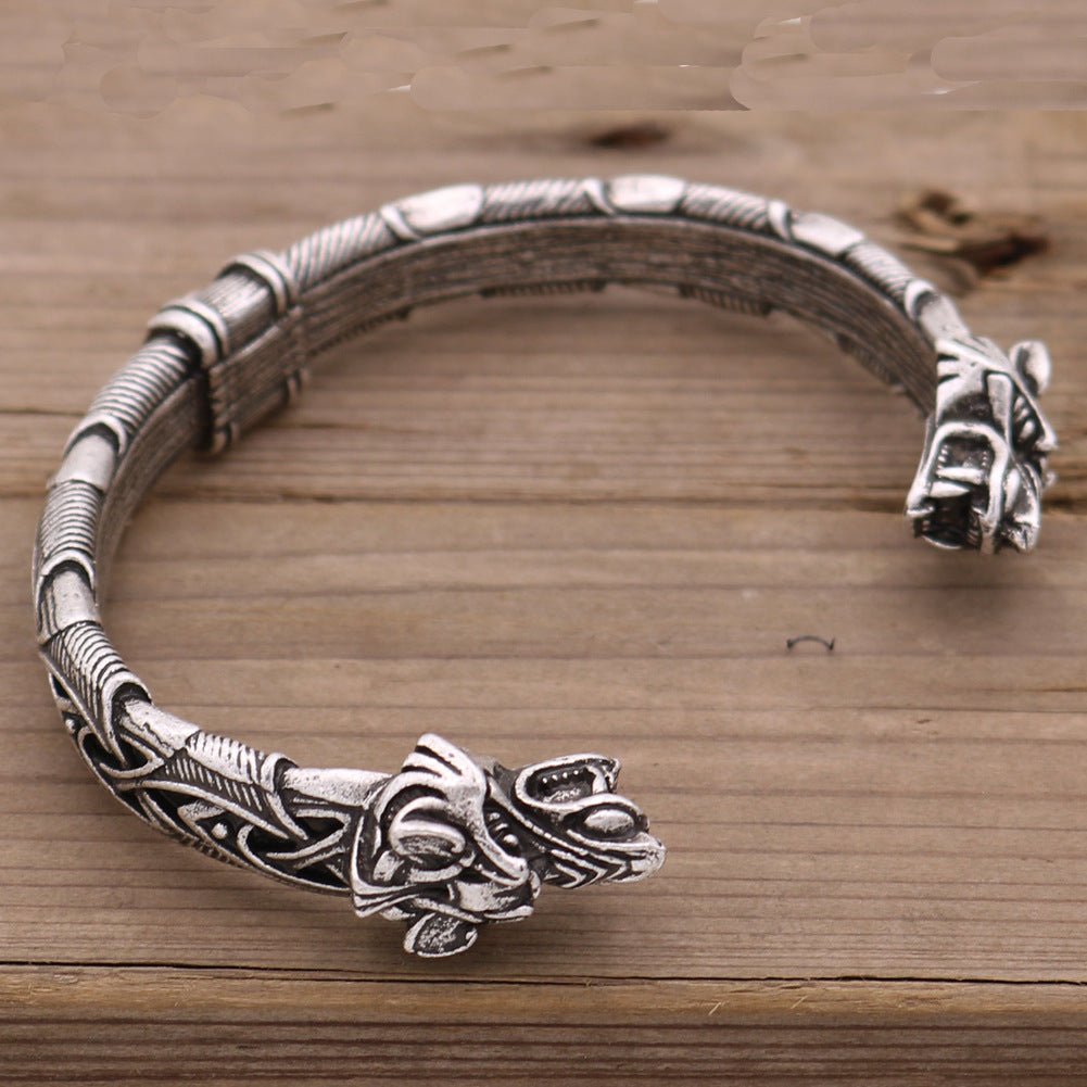 Nordycka Bransoleta Mountain Wolf Symbol Silver