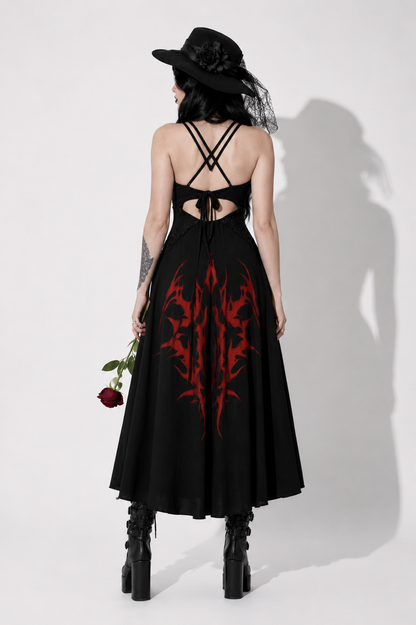 Gotycka Sukienka Vampire Queen – Czarna Maxi Dark Romance z Koronką i Rozcięciami