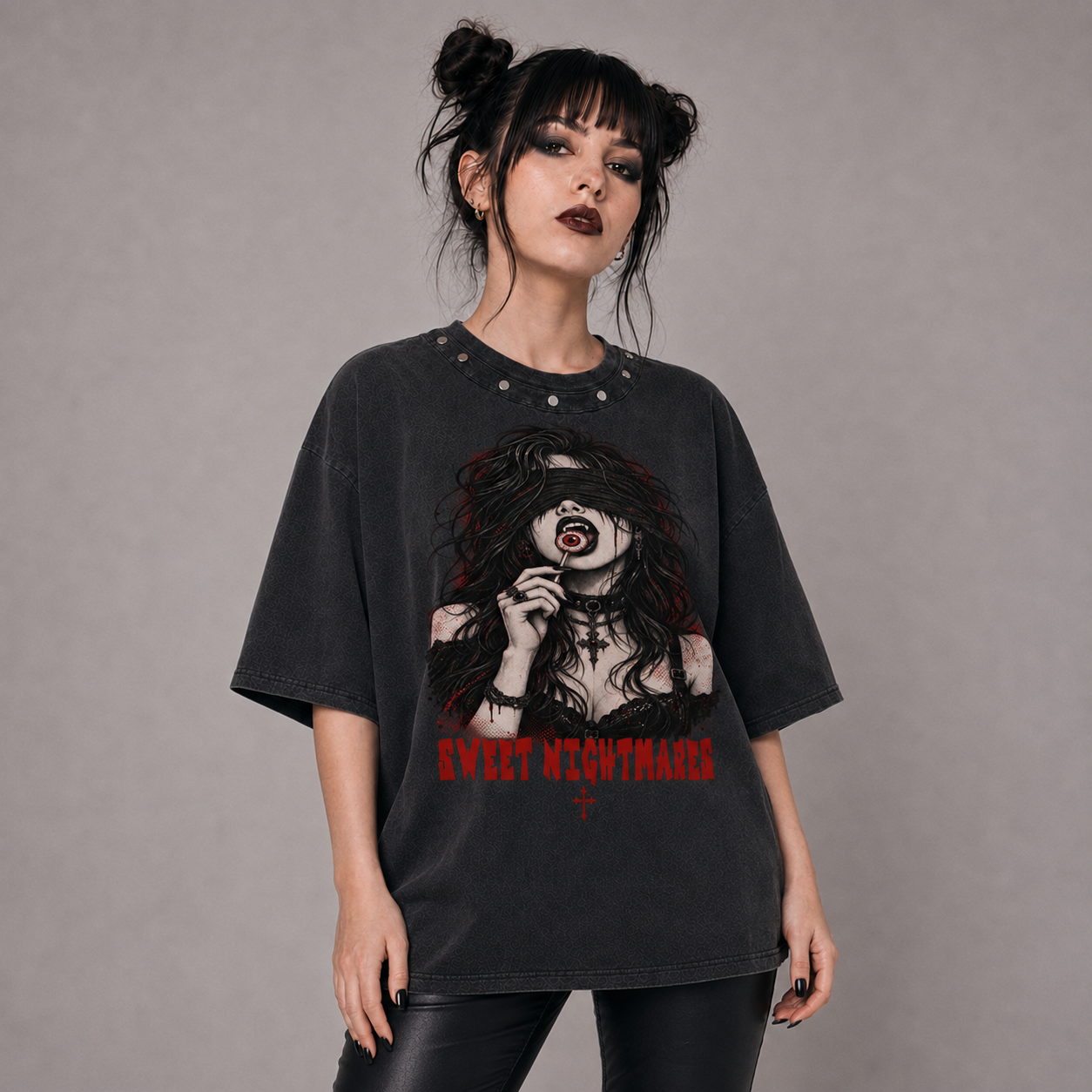 Gotycki T-shirt Oversize z Ćwiekami | Goth Pop – Sweet Nightmares