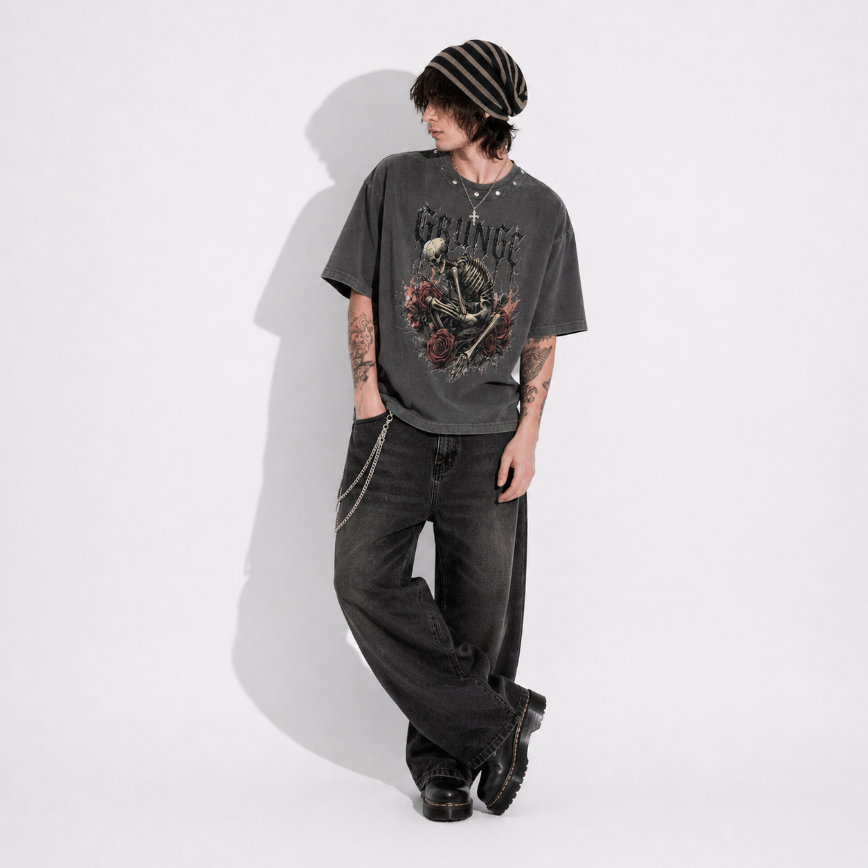 T-Shirt Grunge Aesthetic Skeleton Crown – Sprana Szarość Distressed | Dark Streetwear | Heavy Cotton Style