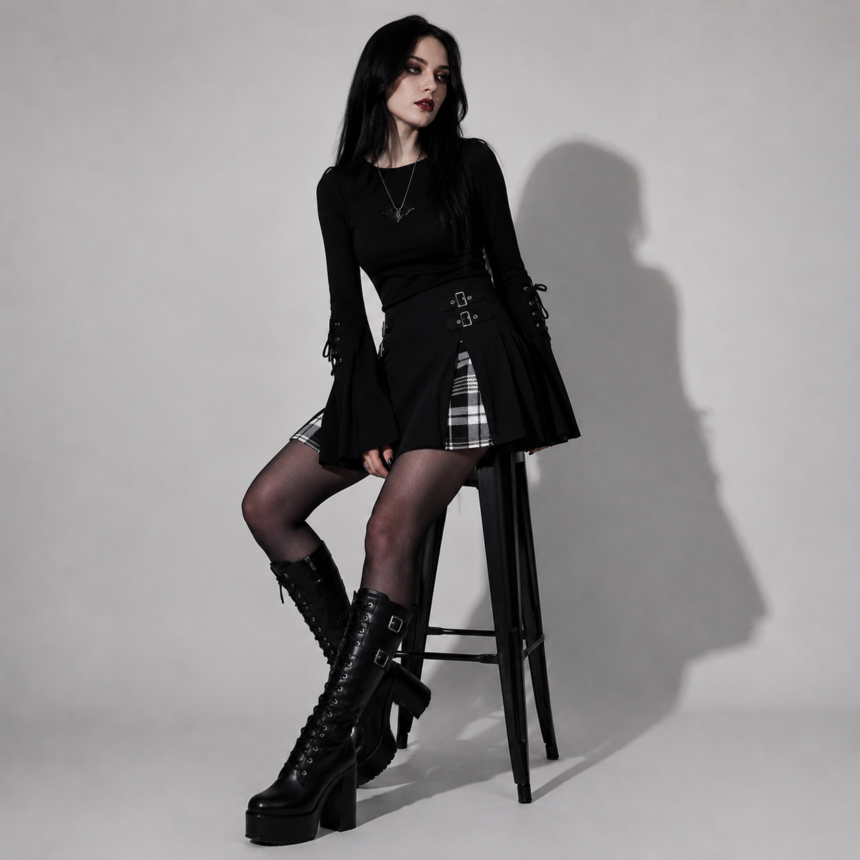 Punk Goth Mini Spódniczka w Kratę z Klamrami | Dark Academia Plaid Skirt